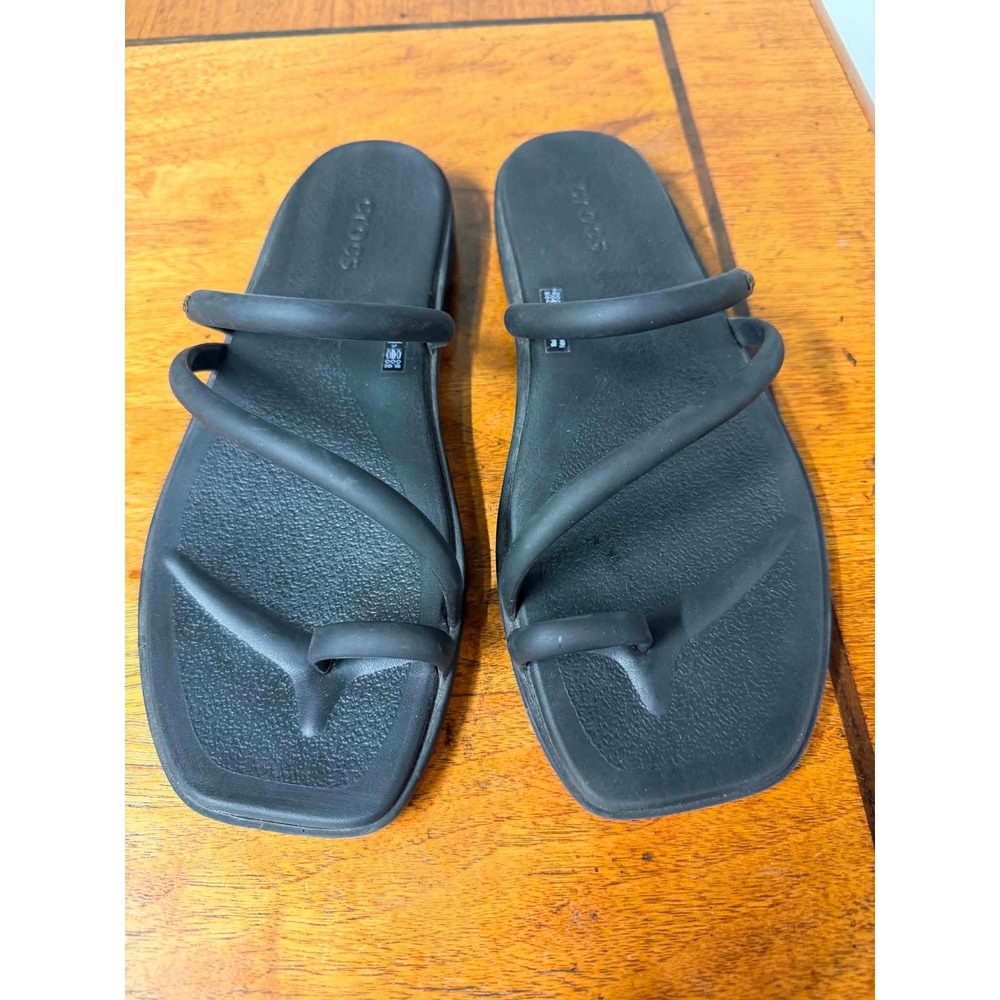 Crocs Womens 7 Black Miami Toe Loop Strappy Sandals Square Toe Slide Flat 209414